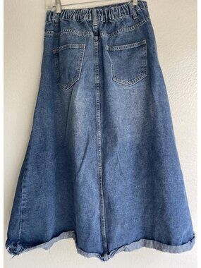 Vintage Beigy Collection medium wash cotton denim Long midi skirt raw hem Sz M